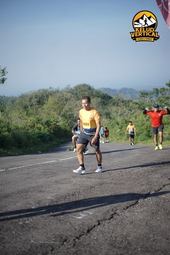 Race photo from Kelud Vertical Challenge 2024