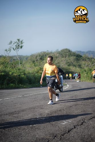 Race photo from Kelud Vertical Challenge 2024