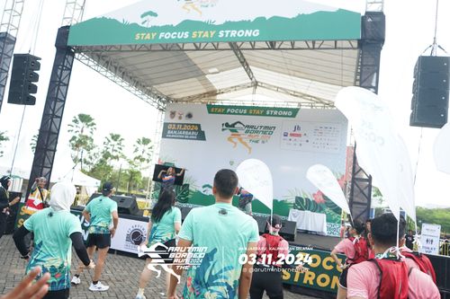 Race photo from Arutmin Borneo Run 2024