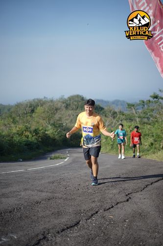 Race photo from Kelud Vertical Challenge 2024