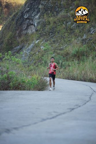 Race photo from Kelud Vertical Challenge 2024