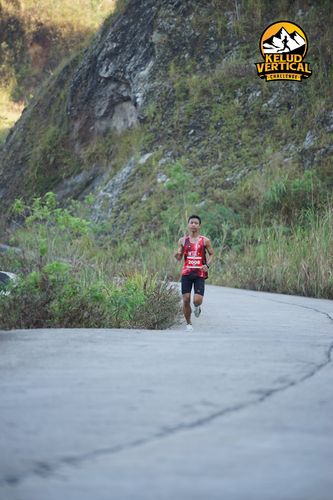 Race photo from Kelud Vertical Challenge 2024