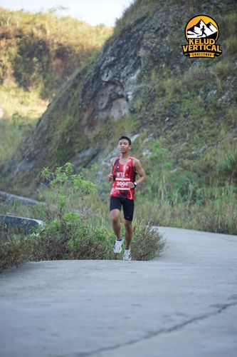 Race photo from Kelud Vertical Challenge 2024