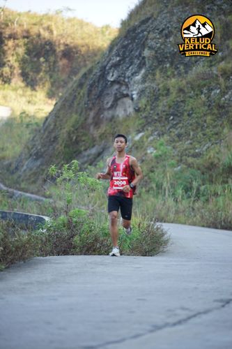 Race photo from Kelud Vertical Challenge 2024