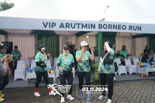Race photo from Arutmin Borneo Run 2024