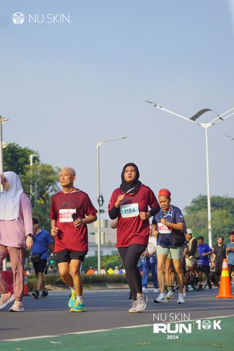 Race photo from Nu Skin Run 10K