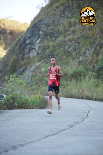 Race photo from Kelud Vertical Challenge 2024