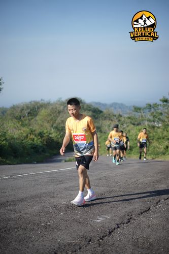 Race photo from Kelud Vertical Challenge 2024