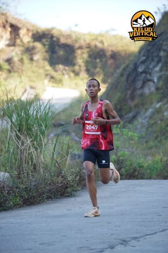 Race photo from Kelud Vertical Challenge 2024
