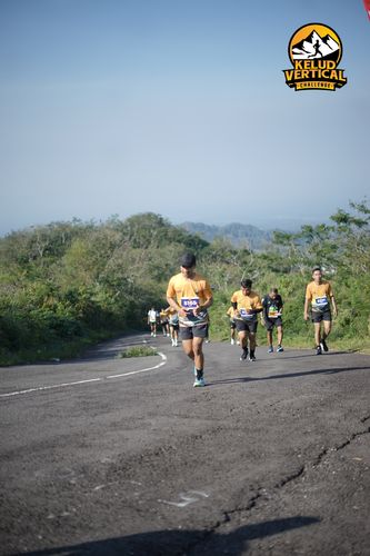 Race photo from Kelud Vertical Challenge 2024