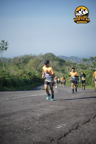 Race photo from Kelud Vertical Challenge 2024
