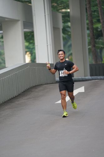 Race photo from Assurance Fun Run 2024