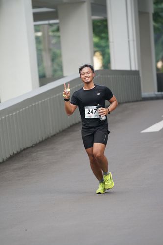 Race photo from Assurance Fun Run 2024