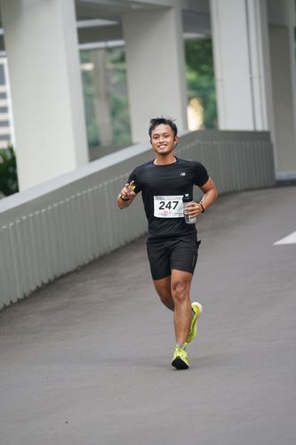 Race photo from Assurance Fun Run 2024