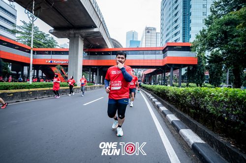 Race photo from ONE RUN 10K 2025