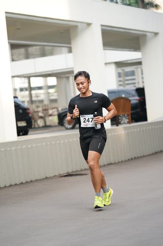 Race photo from Assurance Fun Run 2024