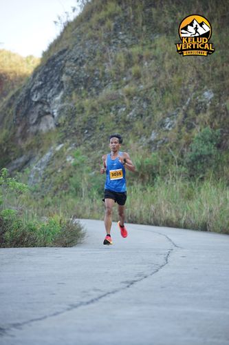 Race photo from Kelud Vertical Challenge 2024