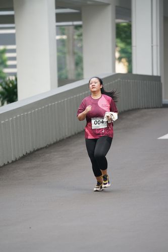 Race photo from Assurance Fun Run 2024