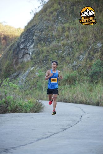Race photo from Kelud Vertical Challenge 2024