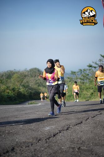 Race photo from Kelud Vertical Challenge 2024