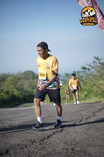 Race photo from Kelud Vertical Challenge 2024