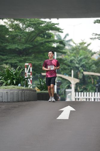 Race photo from Assurance Fun Run 2024