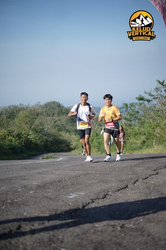 Race photo from Kelud Vertical Challenge 2024