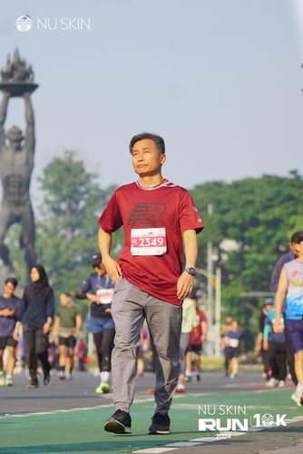 Race photo from Nu Skin Run 10K