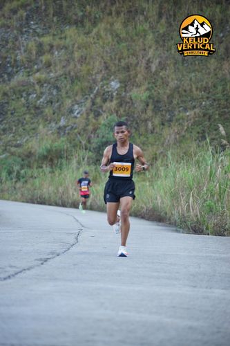 Race photo from Kelud Vertical Challenge 2024