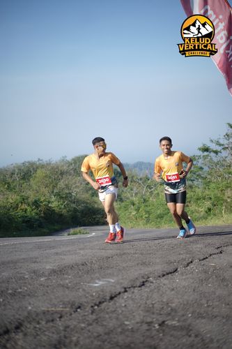 Race photo from Kelud Vertical Challenge 2024