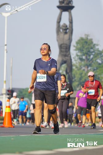 Race photo from Nu Skin Run 10K