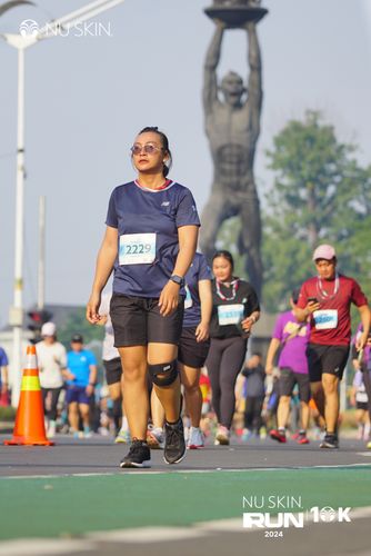 Race photo from Nu Skin Run 10K