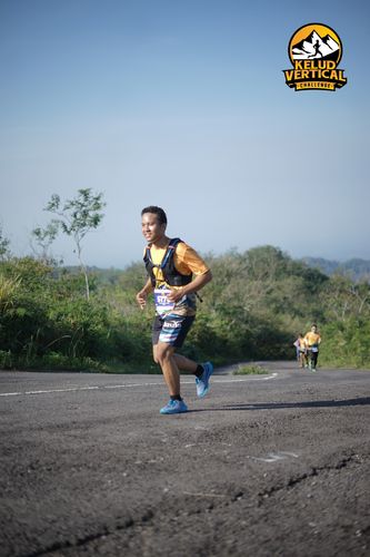 Race photo from Kelud Vertical Challenge 2024