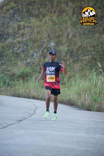 Race photo from Kelud Vertical Challenge 2024