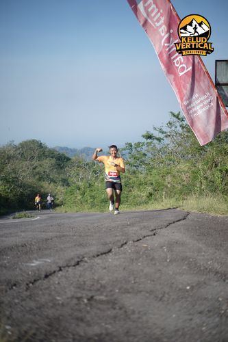 Race photo from Kelud Vertical Challenge 2024