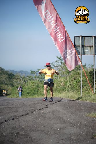 Race photo from Kelud Vertical Challenge 2024