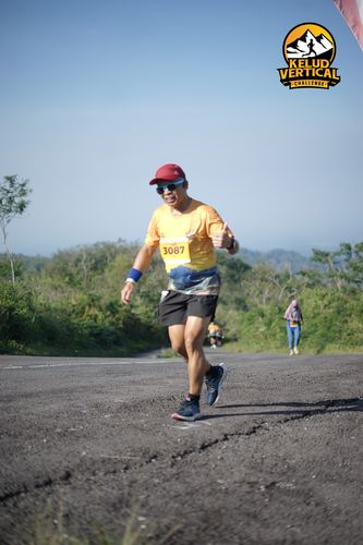 Race photo from Kelud Vertical Challenge 2024