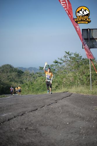 Race photo from Kelud Vertical Challenge 2024