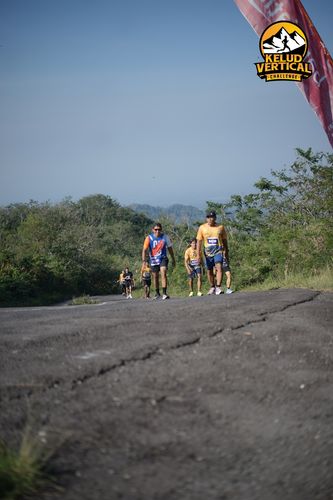 Race photo from Kelud Vertical Challenge 2024