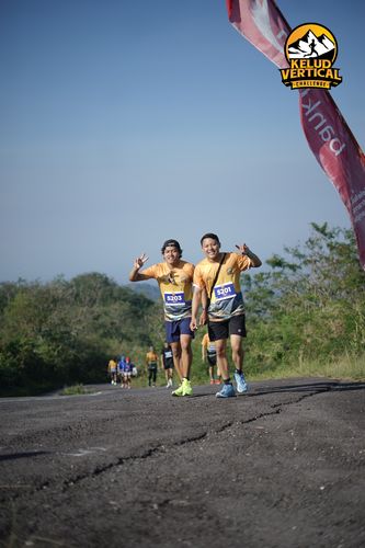 Race photo from Kelud Vertical Challenge 2024