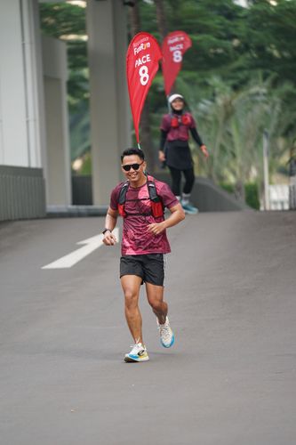 Race photo from Assurance Fun Run 2024