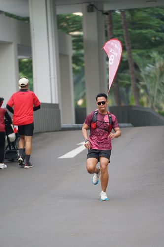 Race photo from Assurance Fun Run 2024