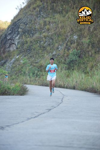 Race photo from Kelud Vertical Challenge 2024