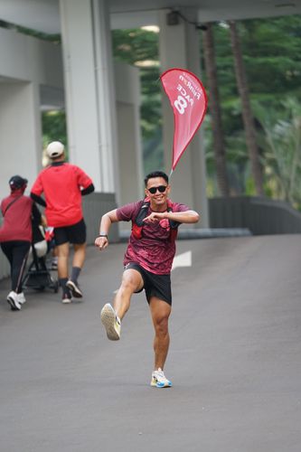 Race photo from Assurance Fun Run 2024