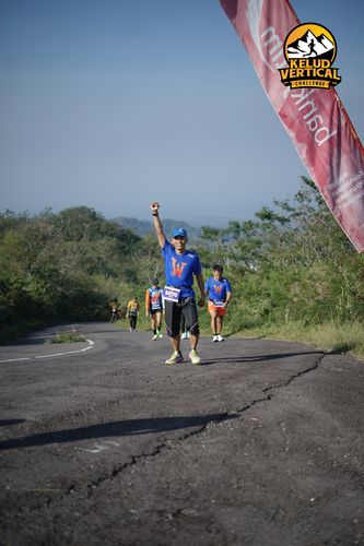 Race photo from Kelud Vertical Challenge 2024