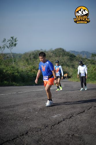 Race photo from Kelud Vertical Challenge 2024