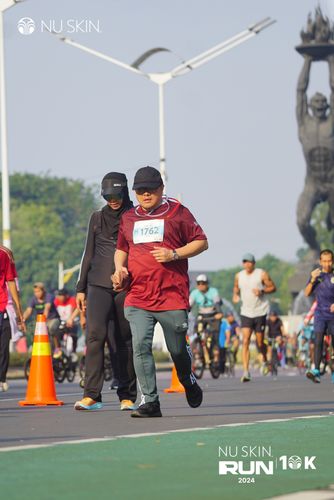 Race photo from Nu Skin Run 10K