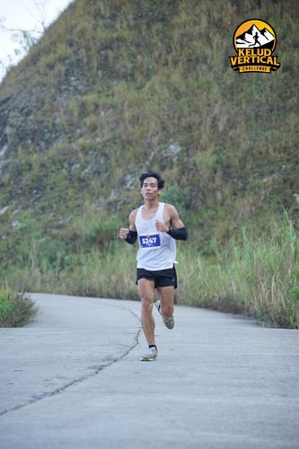 Race photo from Kelud Vertical Challenge 2024