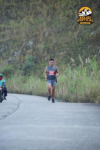 Race photo from Kelud Vertical Challenge 2024