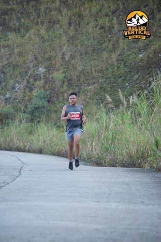 Race photo from Kelud Vertical Challenge 2024